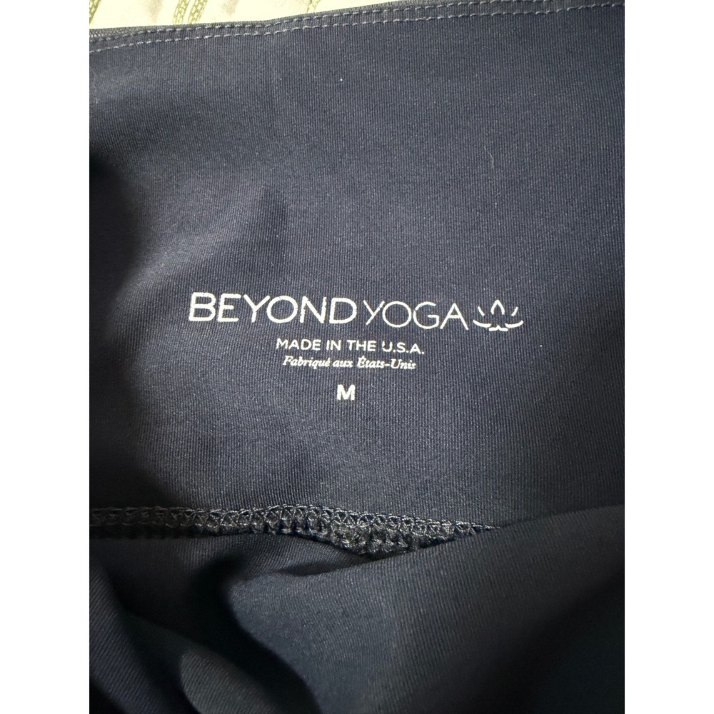 Beyond Yoga Faux Leather High Waisted Leggings Size M - Picture 2 of 4